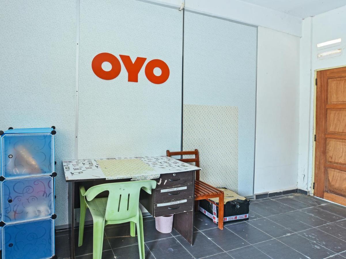 OYO 90315 Chalet Pantai Rantau Panjang Kuala Rompin Luaran gambar