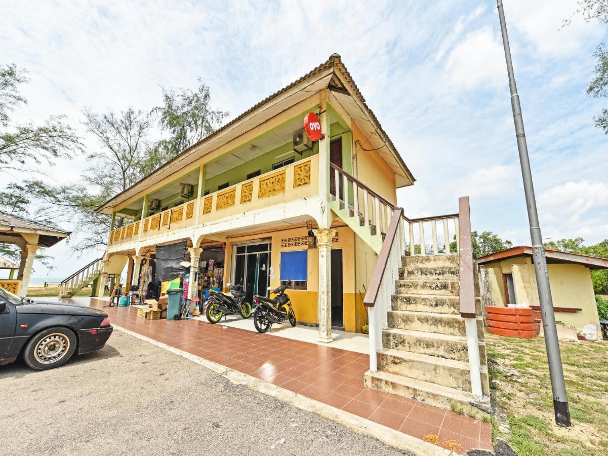 OYO 90315 Chalet Pantai Rantau Panjang Kuala Rompin Luaran gambar