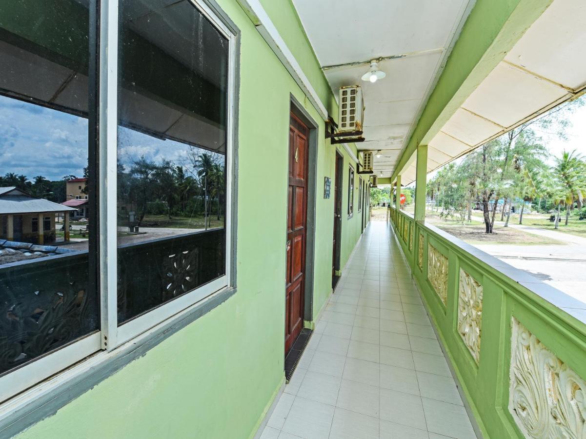 OYO 90315 Chalet Pantai Rantau Panjang Kuala Rompin Luaran gambar