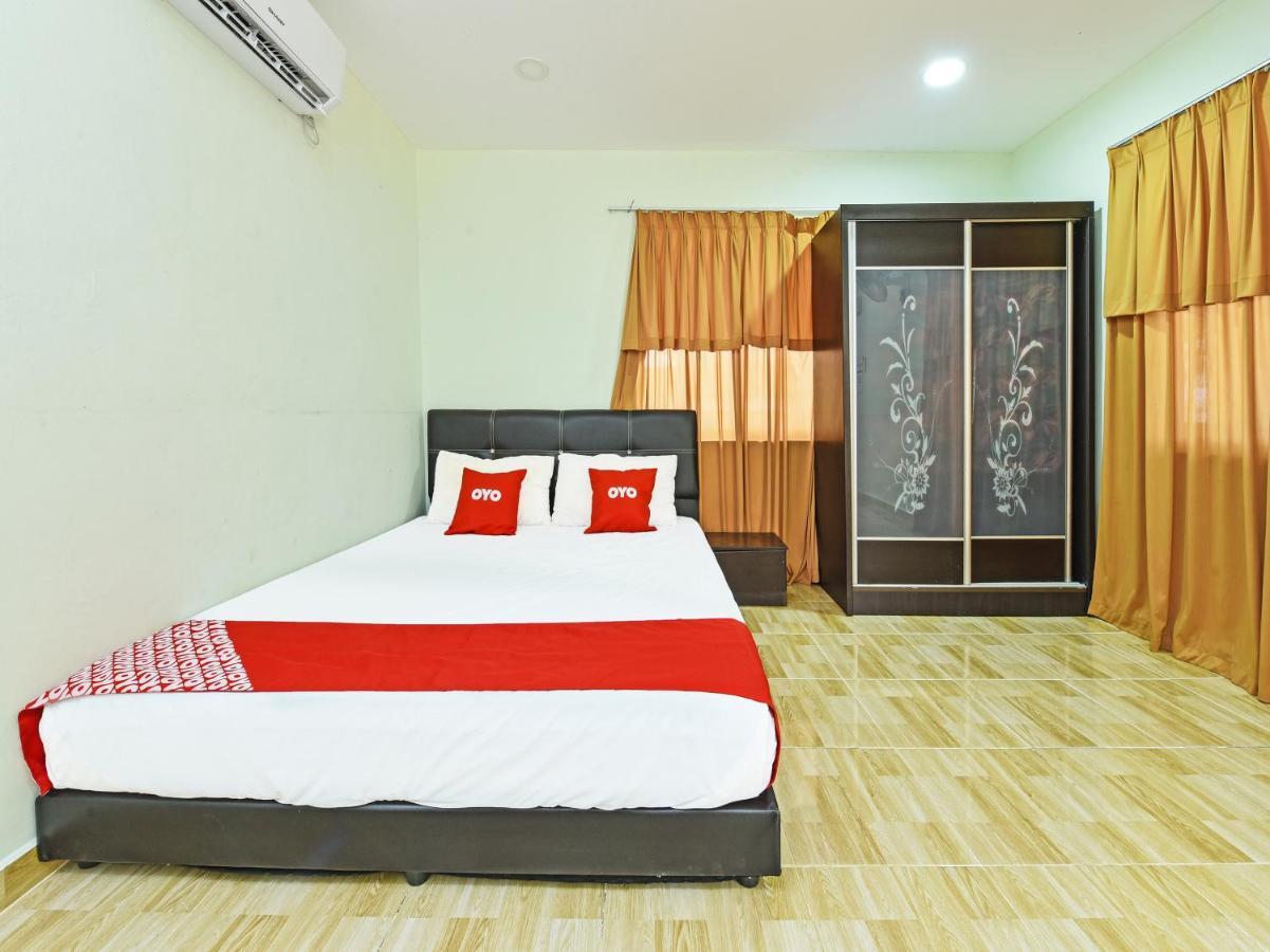 OYO 90315 Chalet Pantai Rantau Panjang Kuala Rompin Luaran gambar