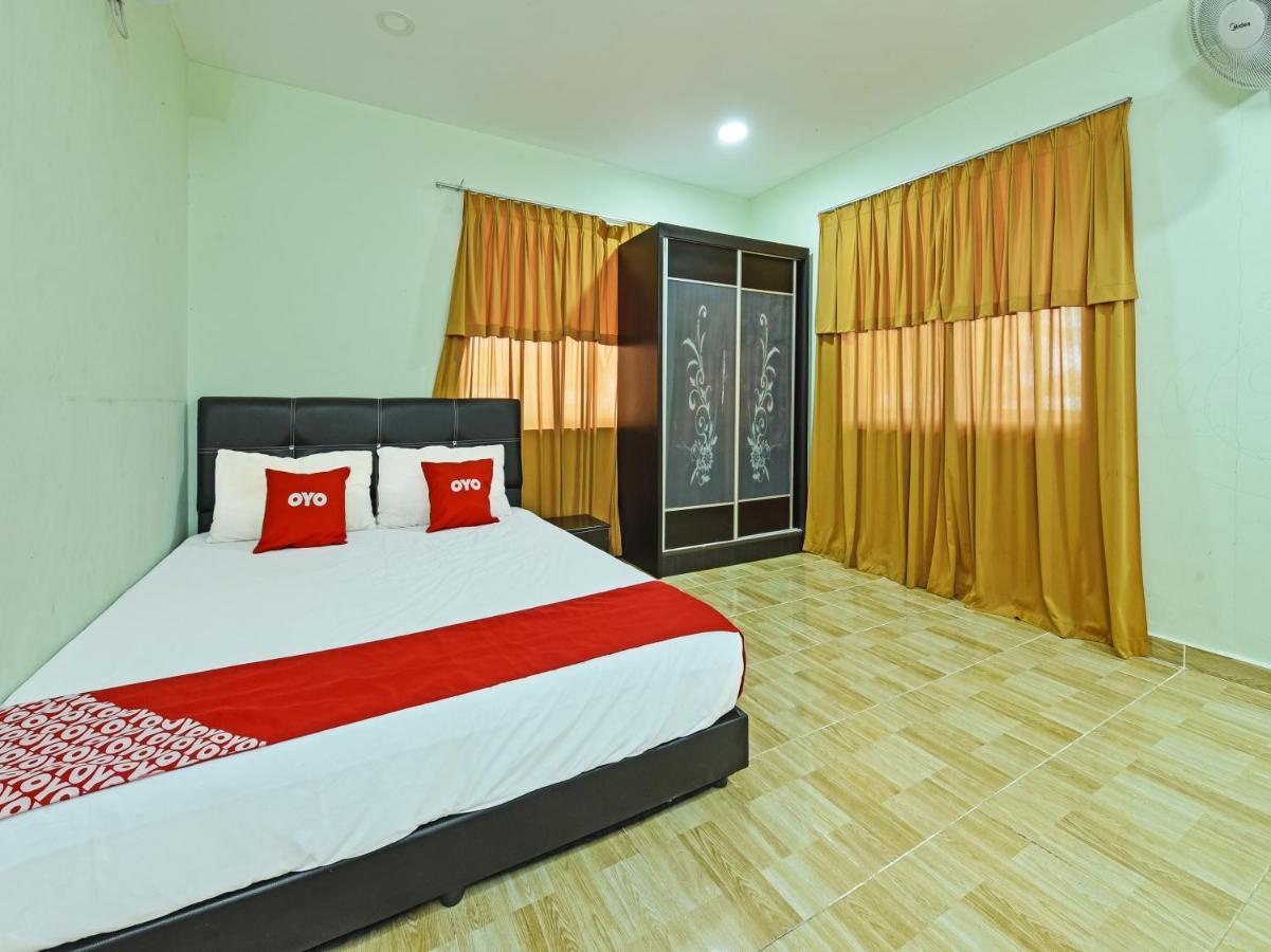 OYO 90315 Chalet Pantai Rantau Panjang Kuala Rompin Luaran gambar